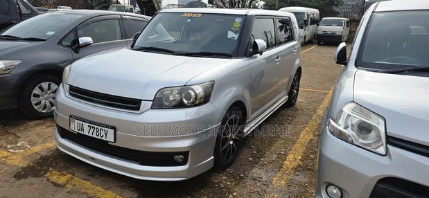 Toyota Corolla Rumion 2011 Silver