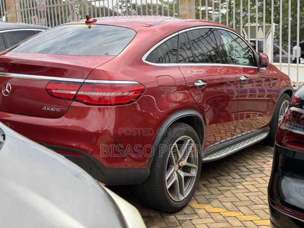Mercedes-Benz GLE-Class 2017 Beige