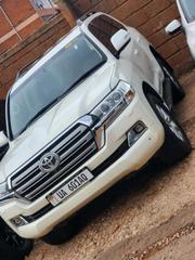 Toyota Land Cruiser 2019 White for sale