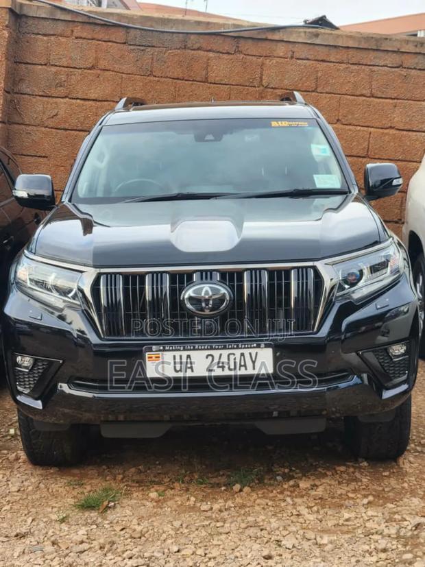 Toyota Land Cruiser Prado 2.8 2020 Black