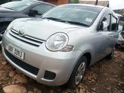 Toyota Sienta 2010 Ivory for sale