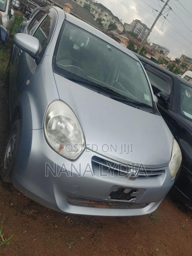 Toyota Passo 2010 Silver