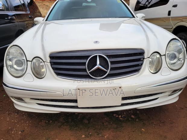 Mercedes-Benz E300 2004 White