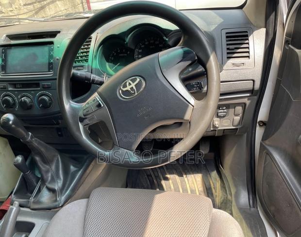 Toyota Hilux 2.0 VVT-i SRX 2012 White