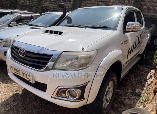 Toyota Hilux 2.0 VVT-i SRX 2012 White