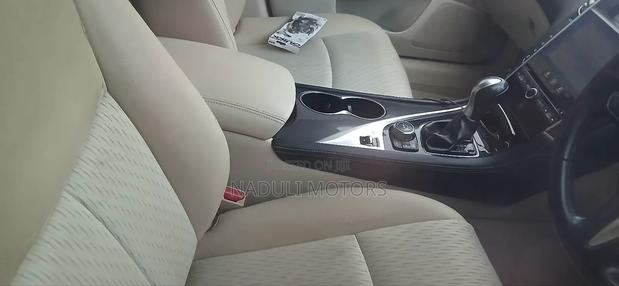 Nissan Skyline 2015 Silver