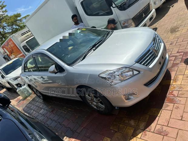 Toyota Premio 1.8 AWD 2016 White