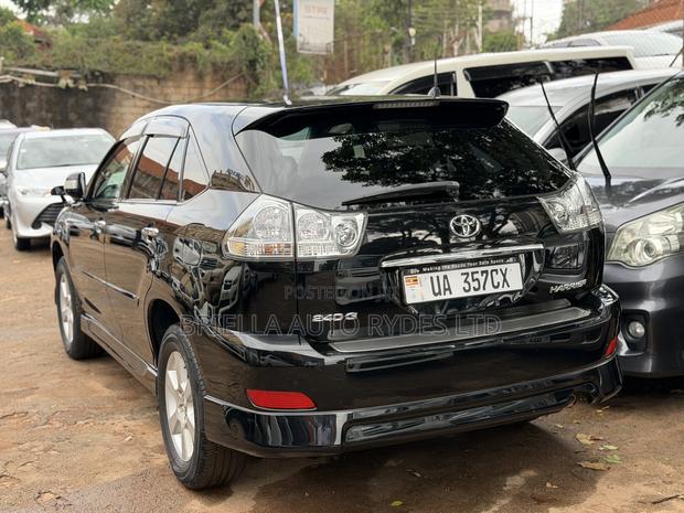 Toyota Harrier 2011 Black