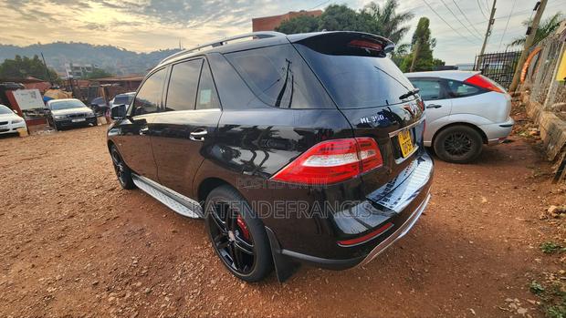 Mercedes-Benz M Class 2012 Black