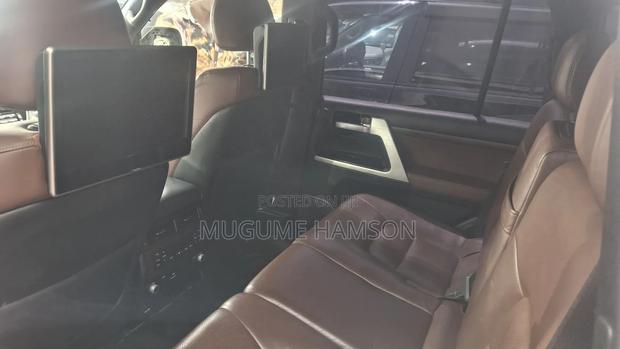 Toyota Land Cruiser 4.6 V8 ZX 2018