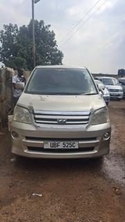 Toyota Noah 2.0 AWD (8 Seater) 2004 Silver for sale