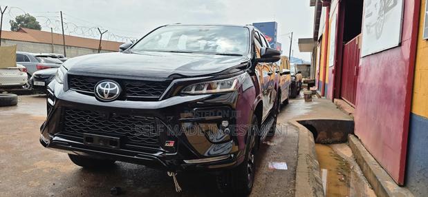New Toyota Fortuner 2025 Black