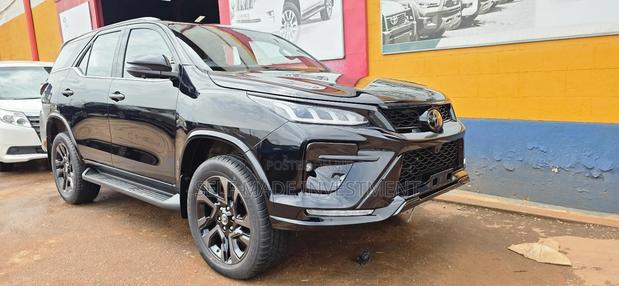 New Toyota Fortuner 2025 Black
