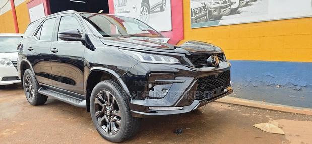 New Toyota Fortuner 2025 Black