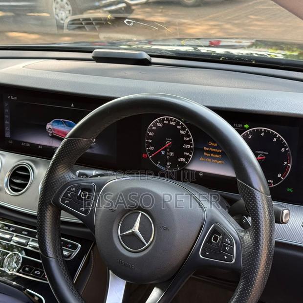 Mercedes-Benz E200 2016 Black