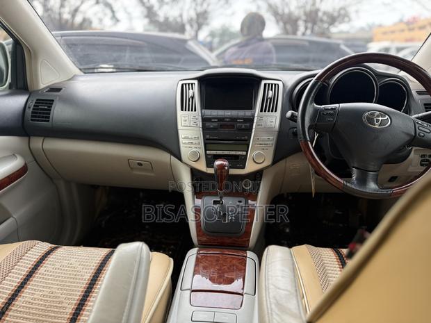Toyota Harrier 2010 White