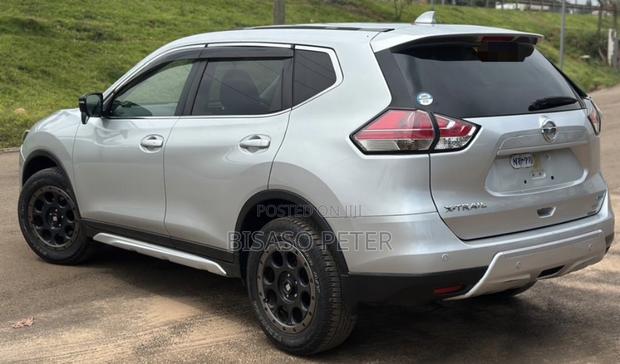Nissan X-Trail 2.0 Petrol AWD 2016 Silver