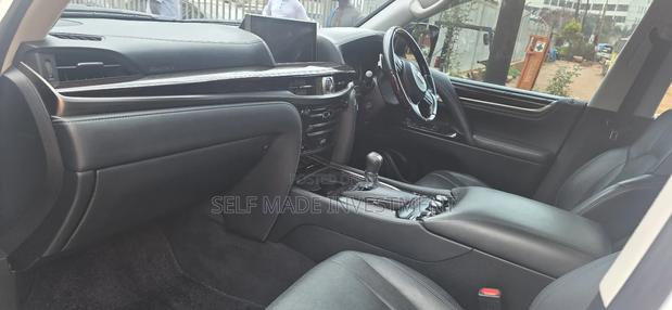 Lexus LS 2018 White