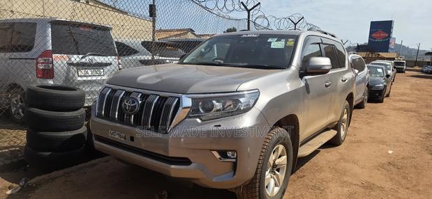 Toyota Land Cruiser Prado 2022 Ivory