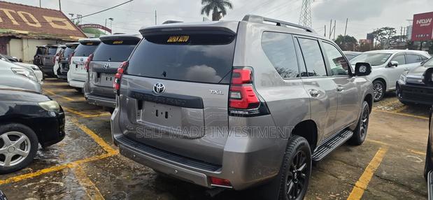 Toyota Land Cruiser Prado 2021 Silver