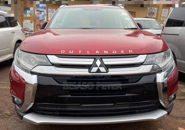 Mitsubishi Outlander 2017 Beige