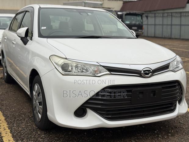 Toyota Axio 1.5 G 4WD 2017 White