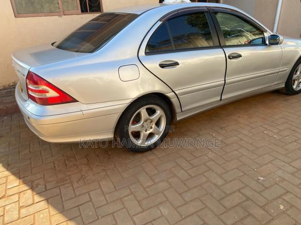Mercedes-Benz C180 2006 Silver