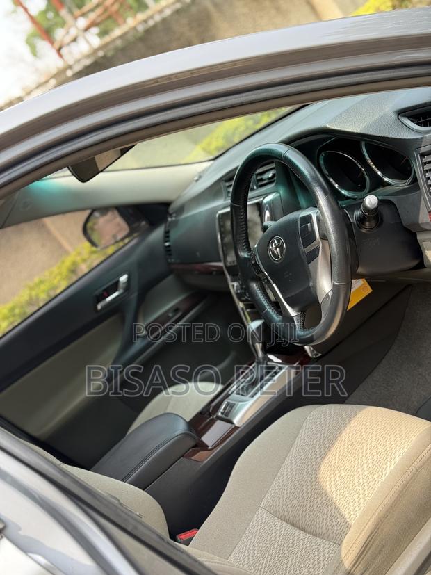 Toyota Mark X 2.5 AWD 2009 Gray