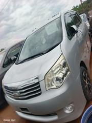 Toyota Noah 2.0 158hp AWD (8 Seater) 2011 Silver for sale
