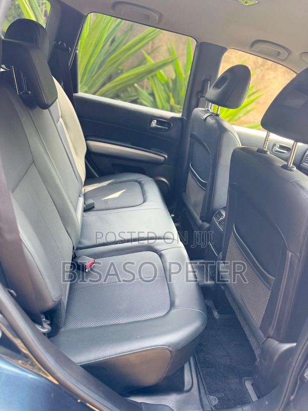 Nissan X-Trail 2011 Gray