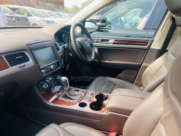 Volkswagen Touareg 2014 White