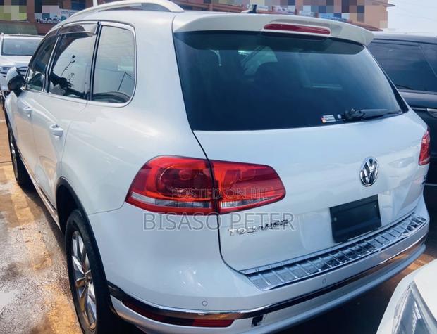 Volkswagen Touareg 2014 White