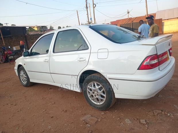 Toyota Vista 2003 White