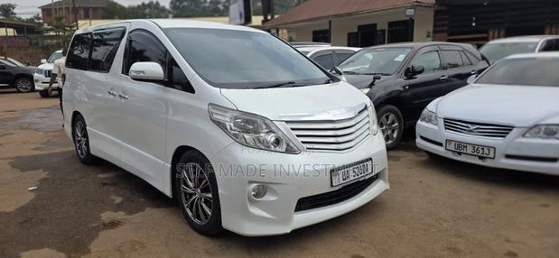 Toyota Alphard 2011 White