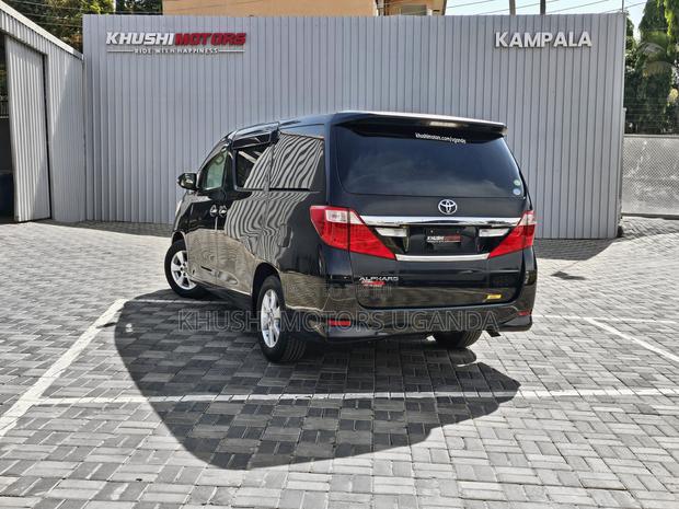 Toyota Alphard 2.4 Petrol FWD 2012 Black