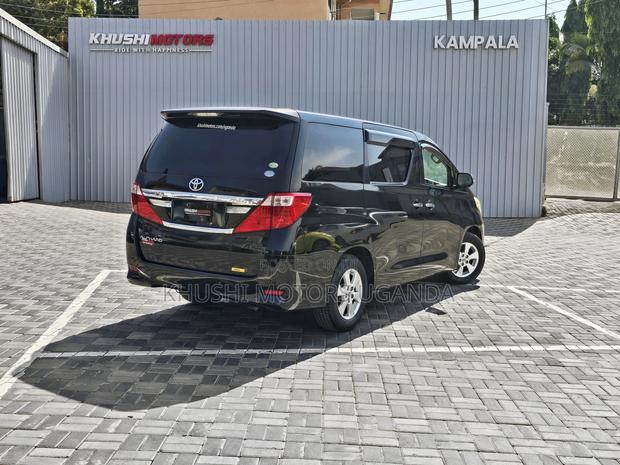 Toyota Alphard 2.4 Petrol FWD 2012 Black