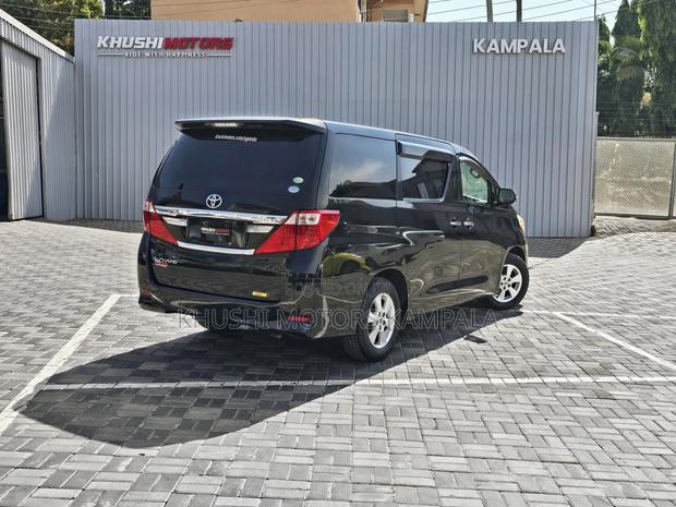 Toyota Alphard 2.4 Petrol FWD 2012 Black