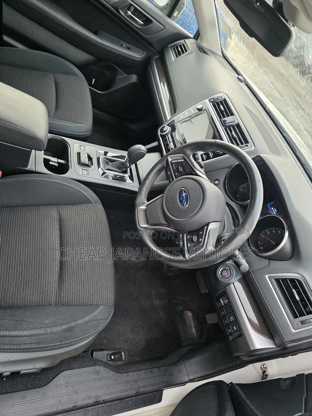 Subaru Legacy 2.5i Limited AWD 2018 White