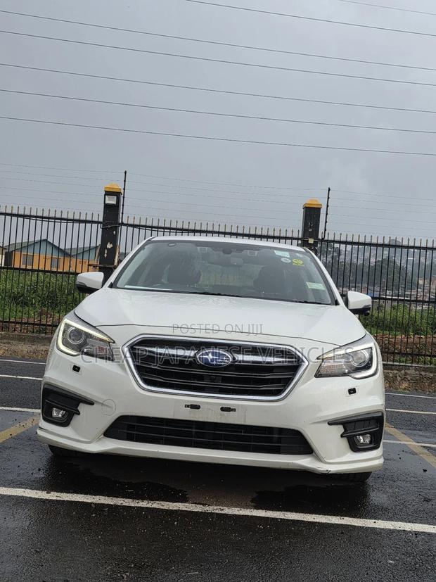 Subaru Legacy 2.5i Limited AWD 2018 White