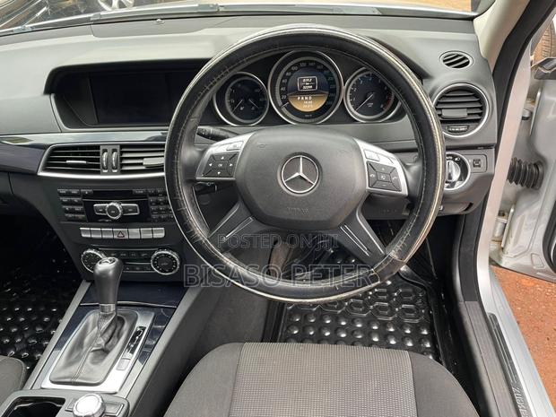 Mercedes-Benz C200 2012 Silver
