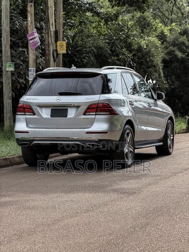 Mercedes-Benz GLE-Class GLE 350d 4MATIC 2017 Silver