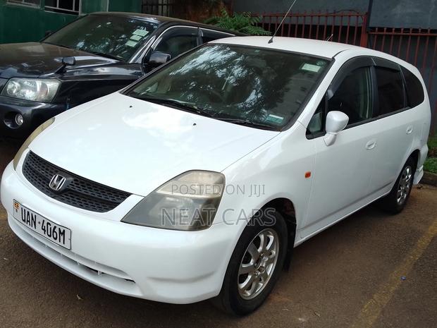 Honda Stream 2000 Pearl