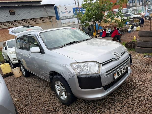 Toyota Probox 2016 Silver
