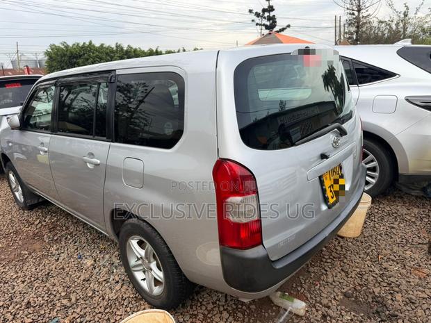 Toyota Probox 2016 Silver