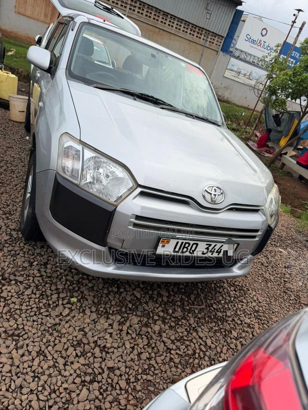 Toyota Probox 2016 Silver
