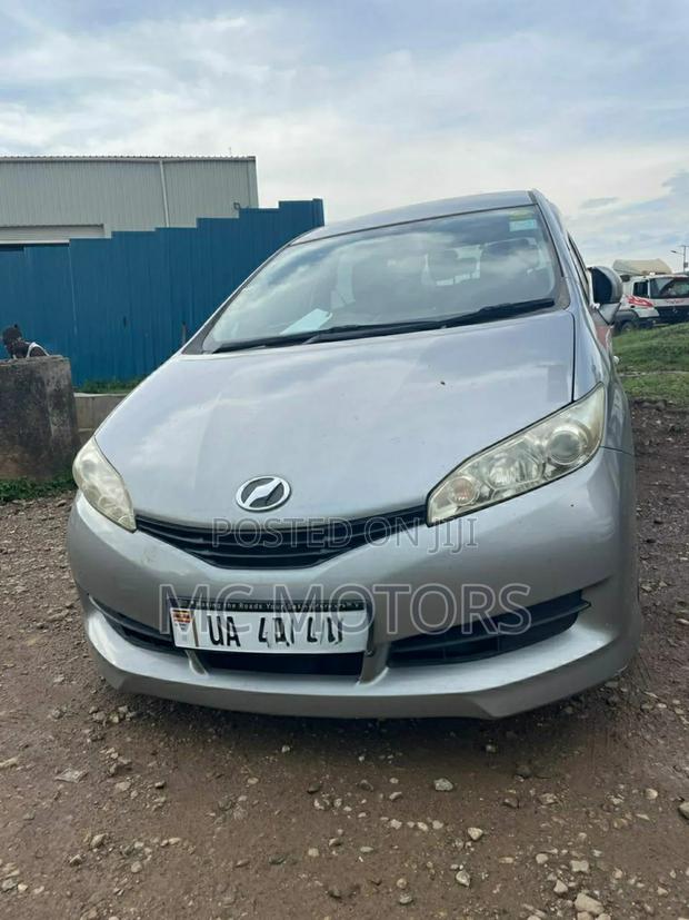 Toyota Wish 2011 Gray