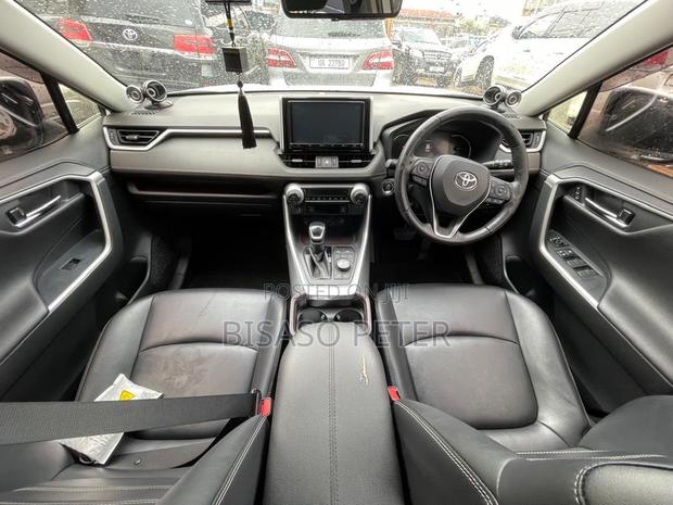 Toyota RAV4 2019 White