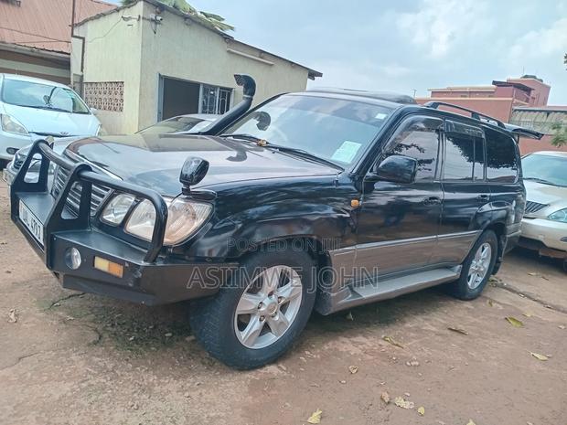 Toyota Land Cruiser 2005 Black