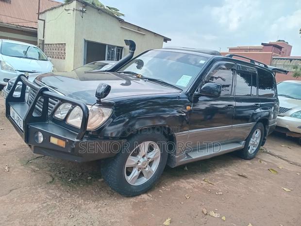 Toyota Land Cruiser 2005 Black