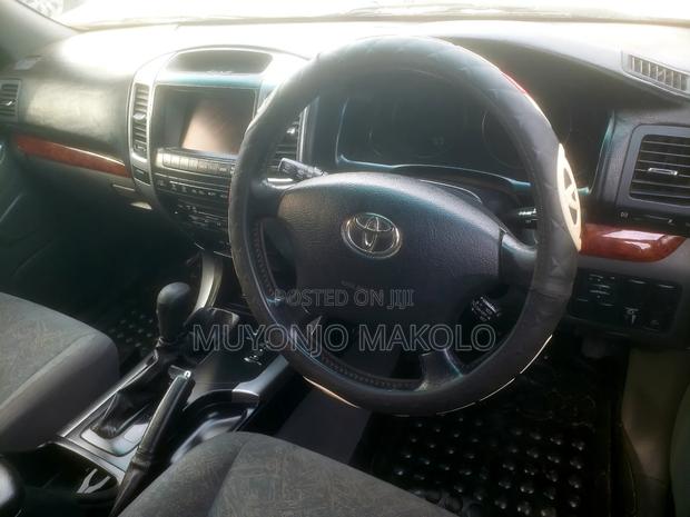 Toyota Land Cruiser Prado 2006 Silver